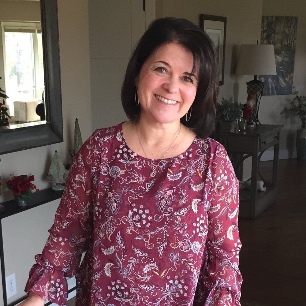 Meet your Posher, Julia